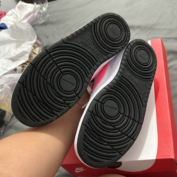 Nike sneakers size 6.5Y, used only once - Picture 7 of 7